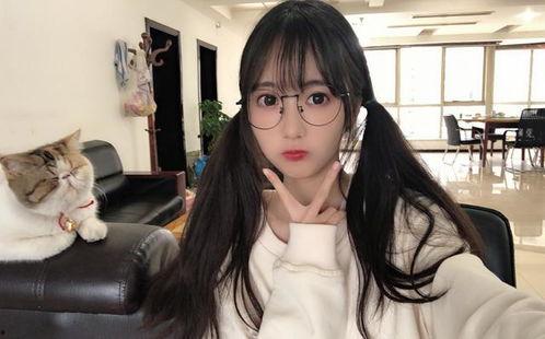 娱乐吃瓜酱剪发视频下载,解锁时尚新发型，轻松get潮流剪裁技巧